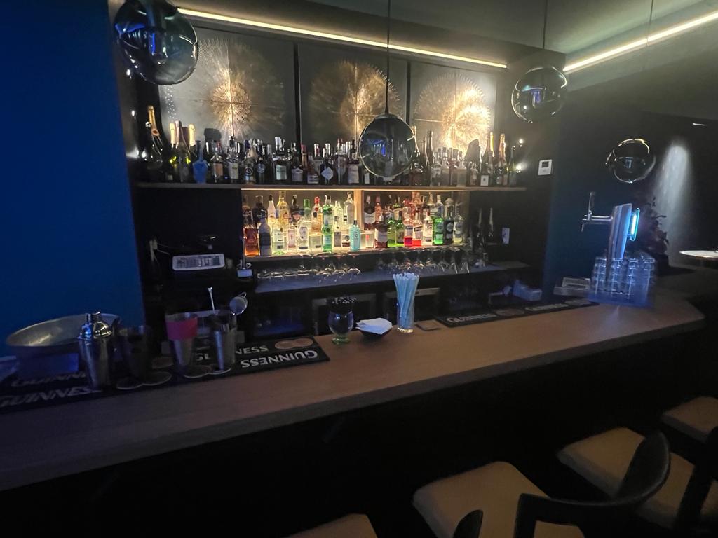 Interior bar Sitges